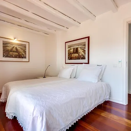 Villa In Cascais Up To 18 With Private Pool * Cascais