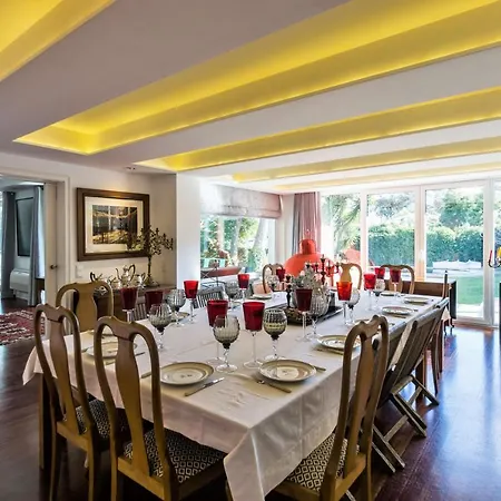 Villa In Cascais Up To 18 With Private Pool *