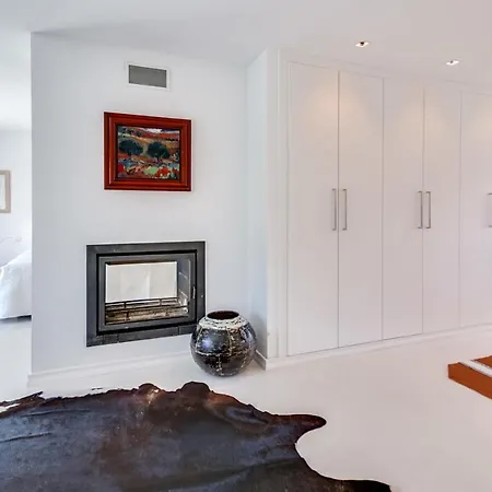 Villa In Cascais Up To 18 With Private Pool וילה קסקאיס